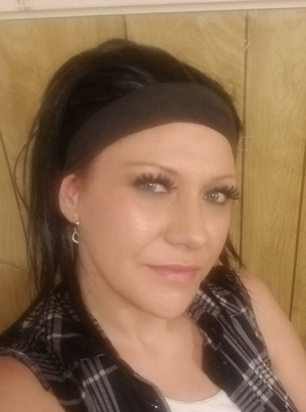 I'm 40, beautiful, experienced & fun, so let's have some fun