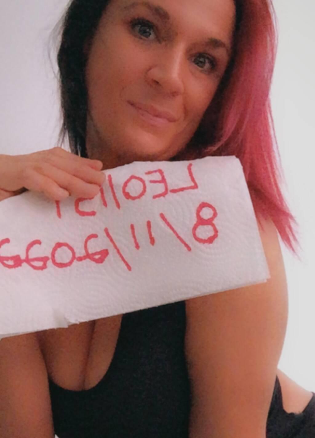 Busty Brunette Full GFE