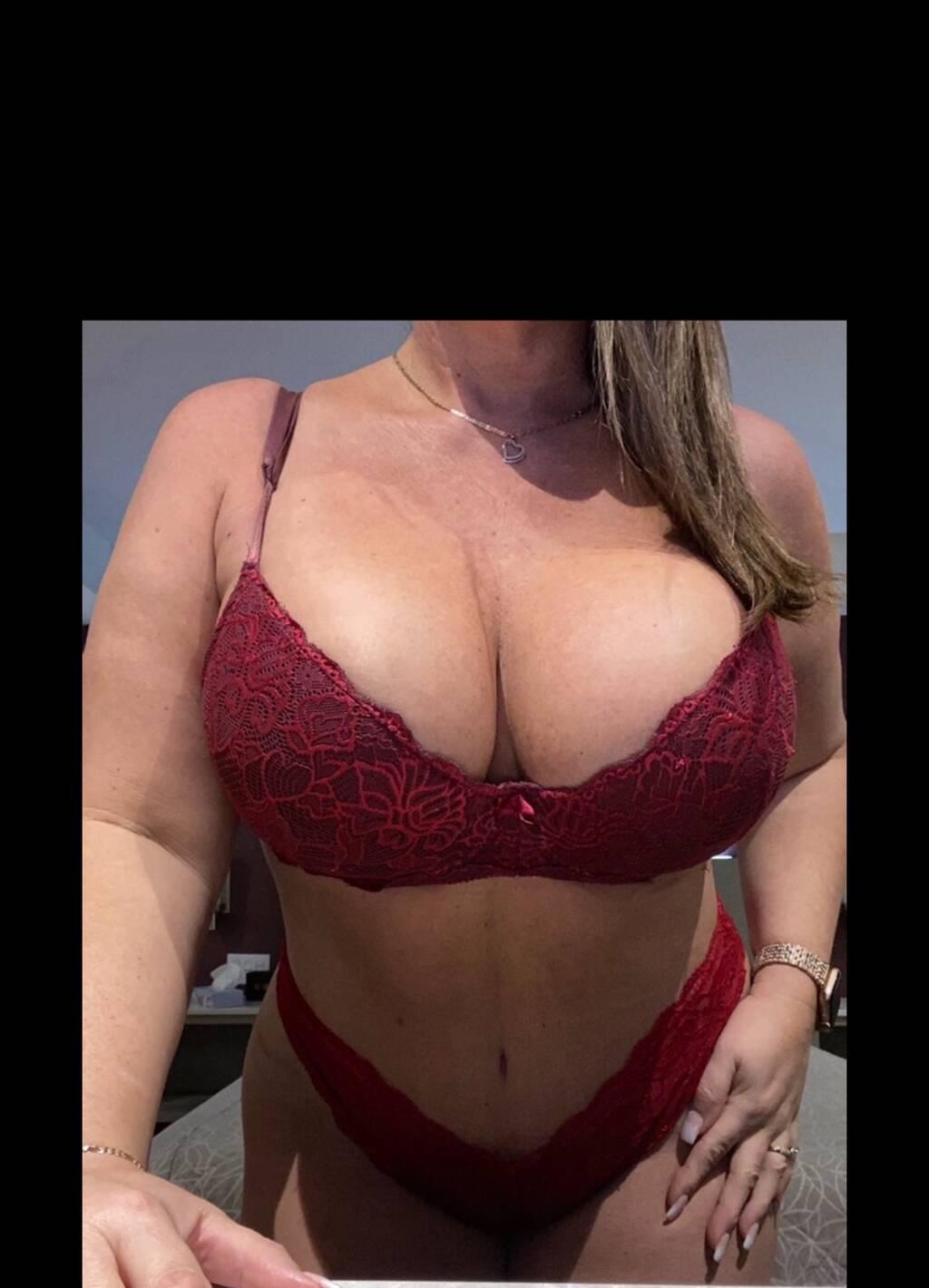 Incall Outcall MILF 38EE Big ASS CAm Sextoo Onlyfans