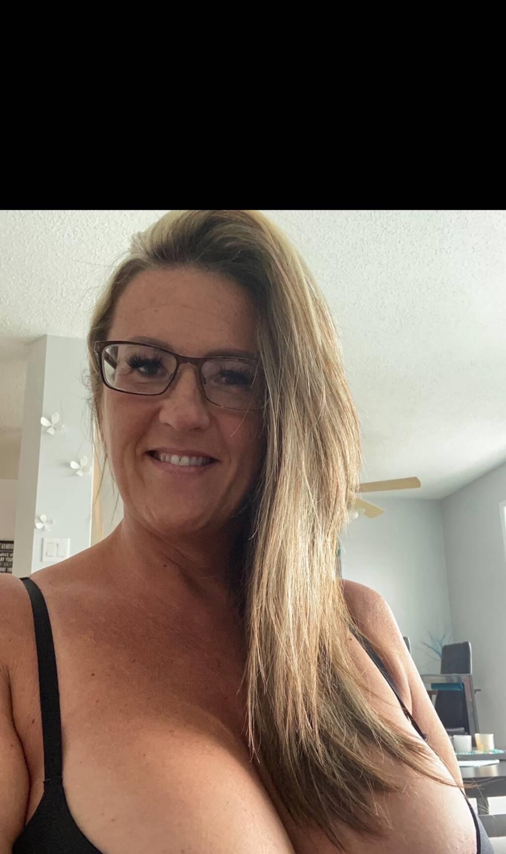 Incall Outcall MILF 38EE Big ASS CAm Sextoo Onlyfans