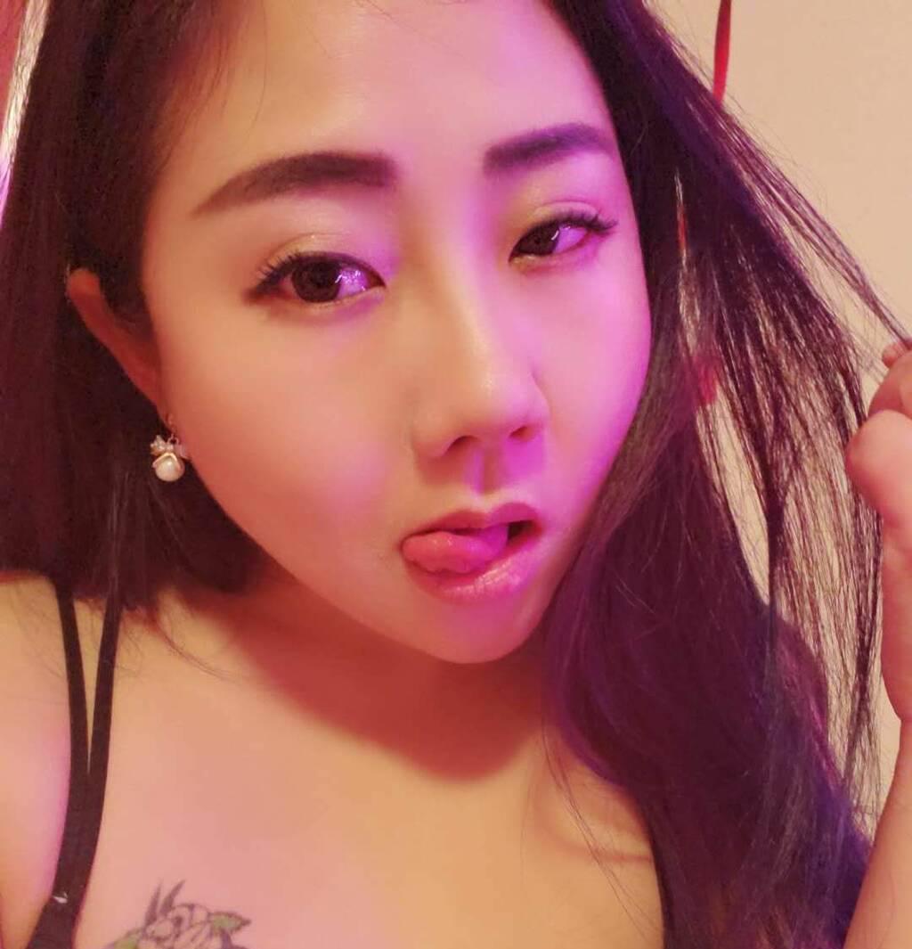 BURNABY★college student★ TWO HOT Asian Girls 1OO%new face