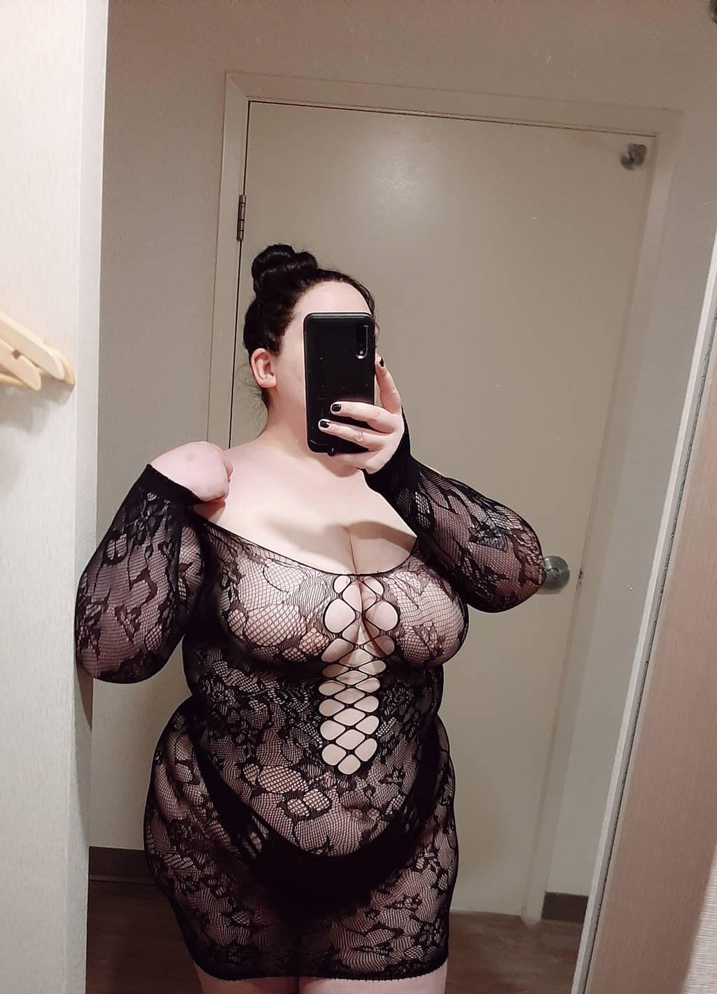 VISITING HWY 7 + LESLIE FOR LIMITED TIMECURVY BUSTY BBW