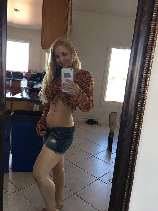 ThroatFuck✔Cowgirl Ride✔69. ✔Feet job🍀****❤And ****🍑Swallow✔W