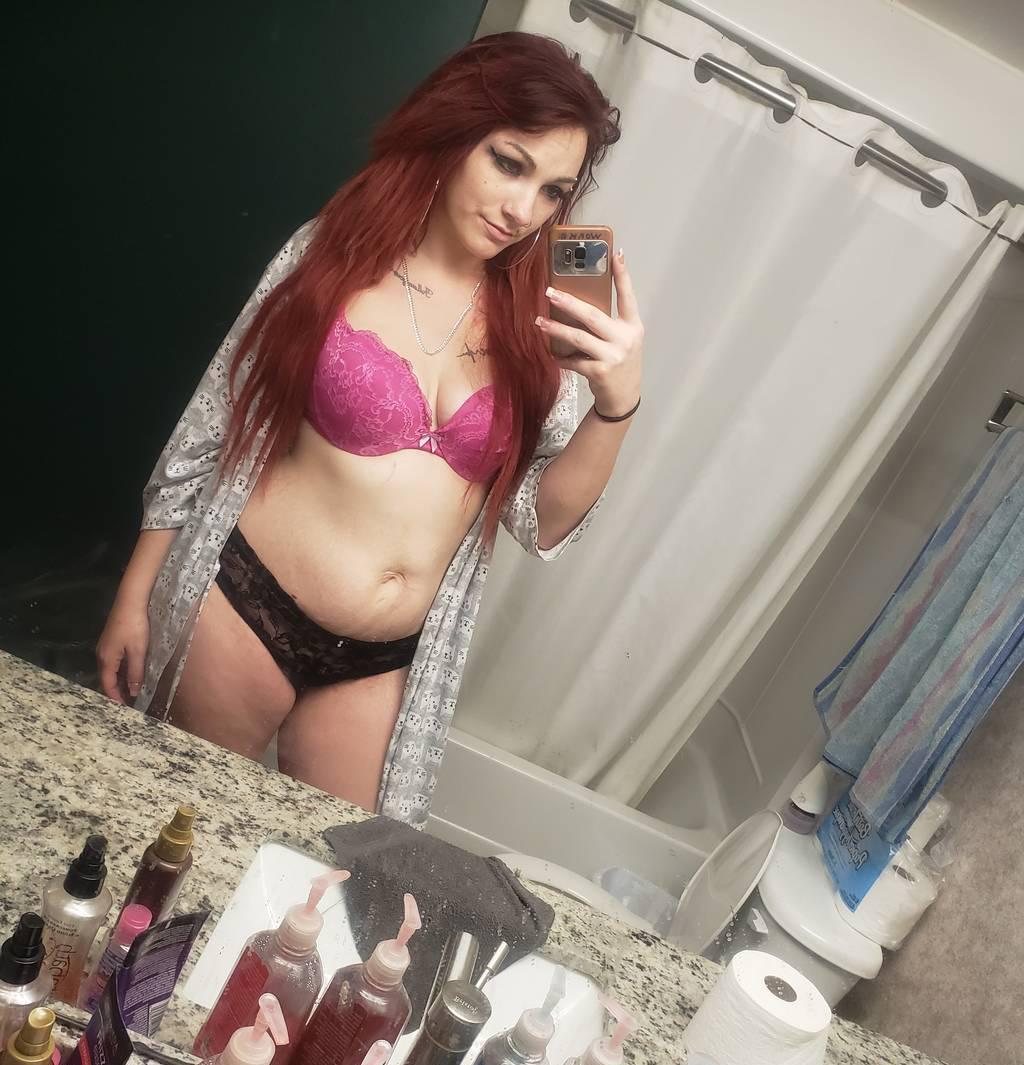 SEXY RED HEAD WANTS TO GIVE YOU THE TIME OF YOUR LIFE