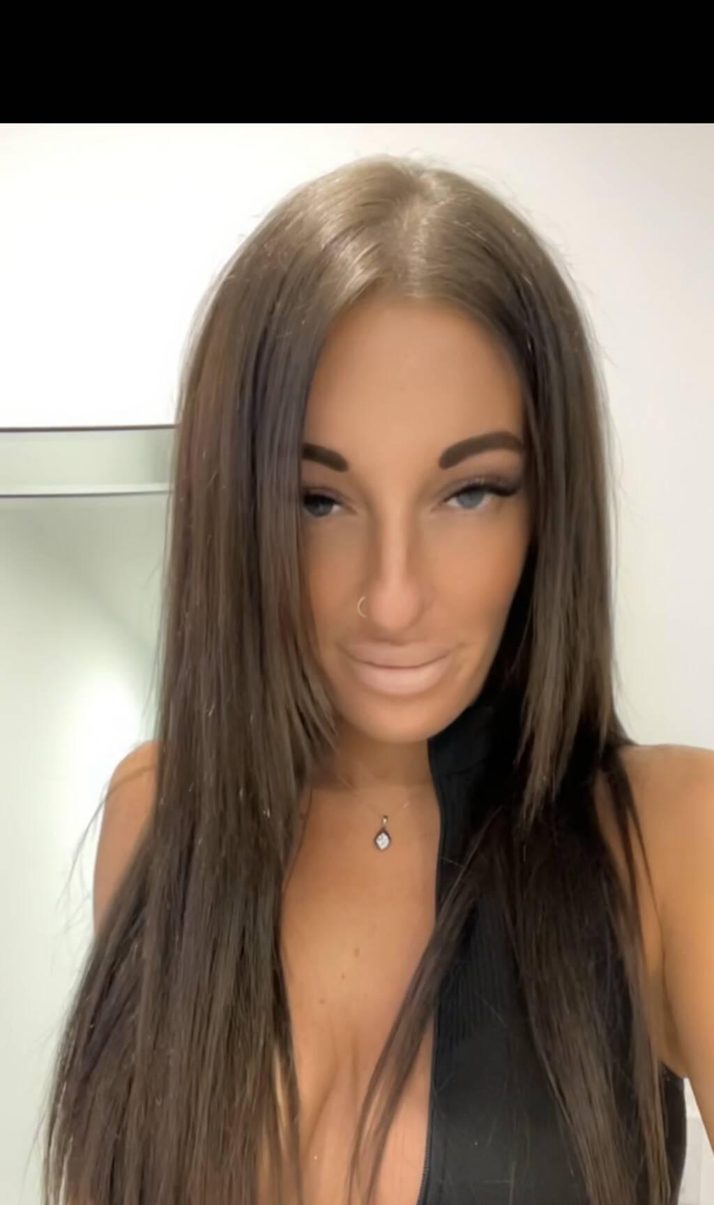 Sexy Classy qui aime le sexindependante incall LAVAL xx