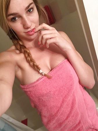 I’m Angela, I’m a naughty freaky sexy white lady,I’m available for hookup only