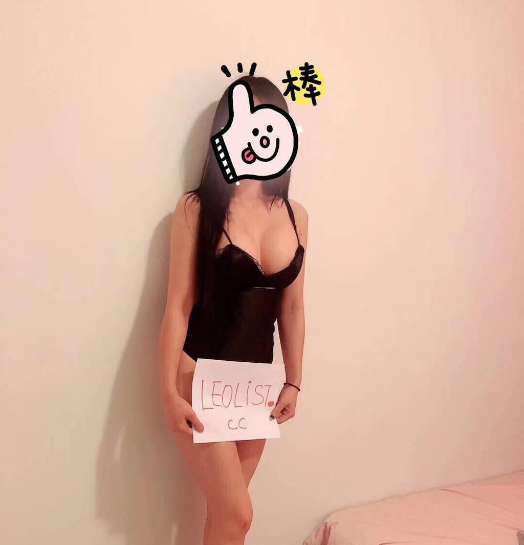 New Asian Girl first time visiting -Medicine Hat(Short Stay