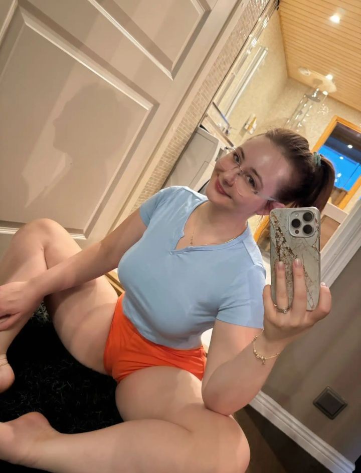 ADD ME ON TELEGRAM: @Cristinacaymen24