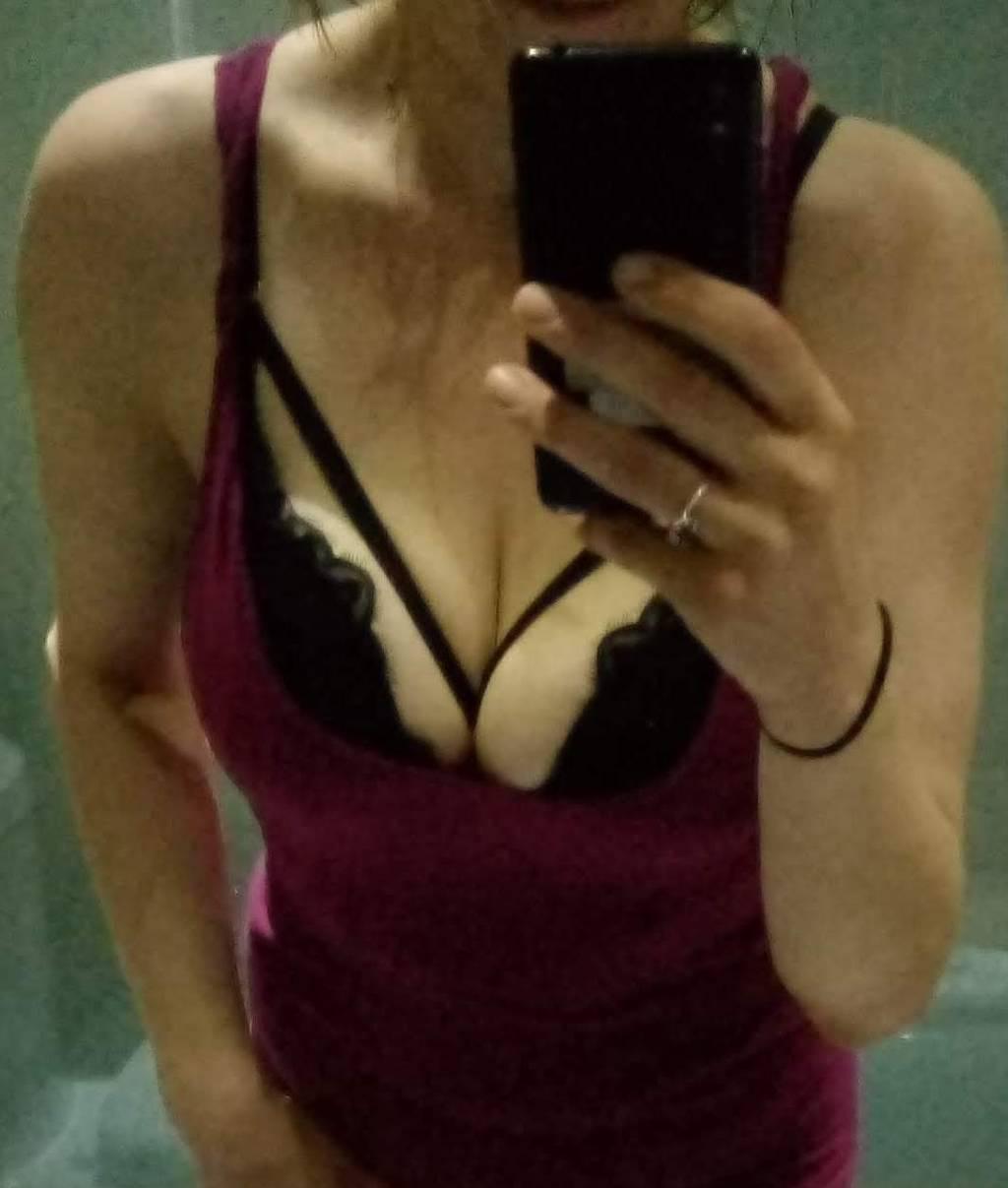 submissive little slut looking to please