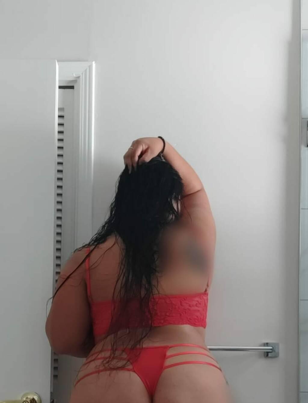 Thick Young latina in Barrie incall