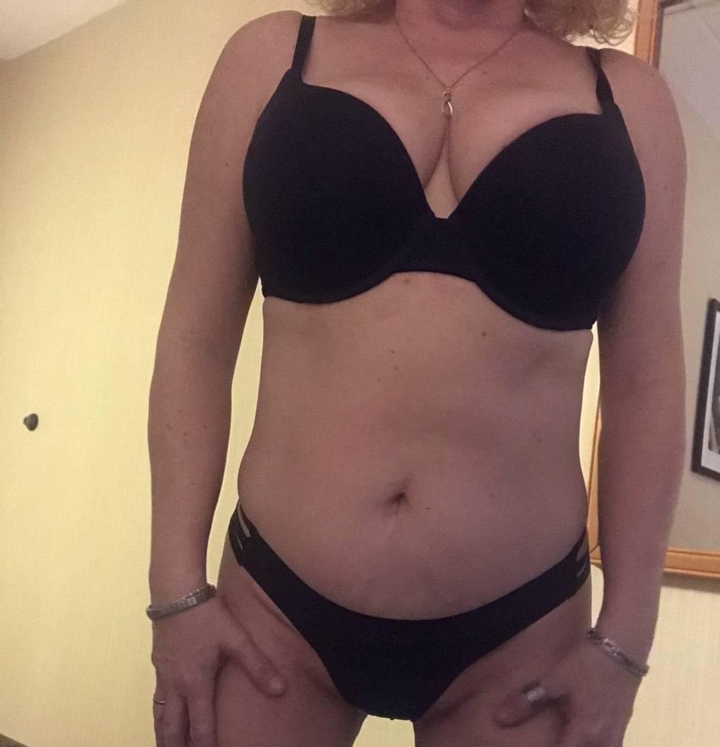 hot 52yr old milf ready to play Cum 2 the best 4get the rest