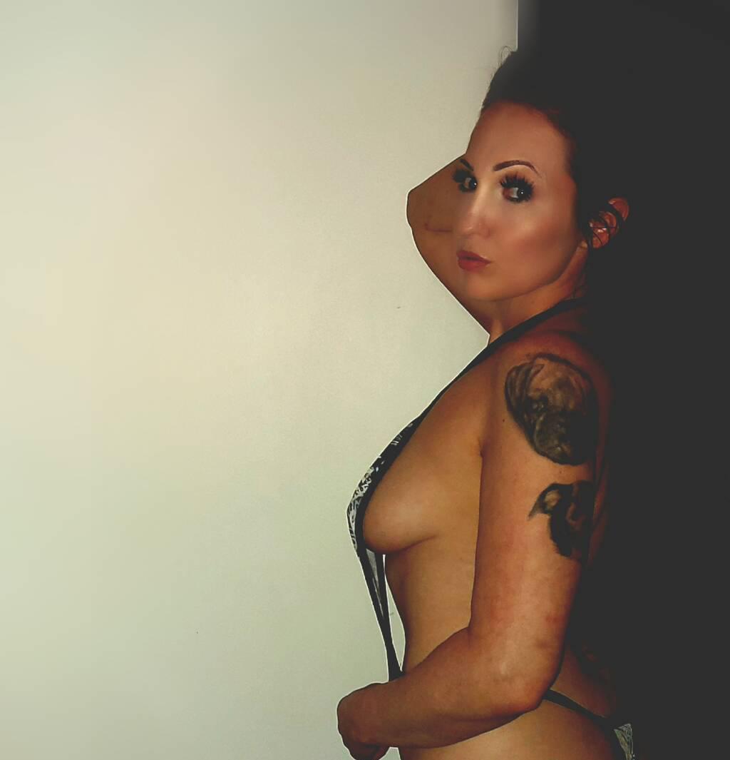 CLOSE TO DT...AVAIL NOW....LOCAL MILF..XOXO..IN/OUT