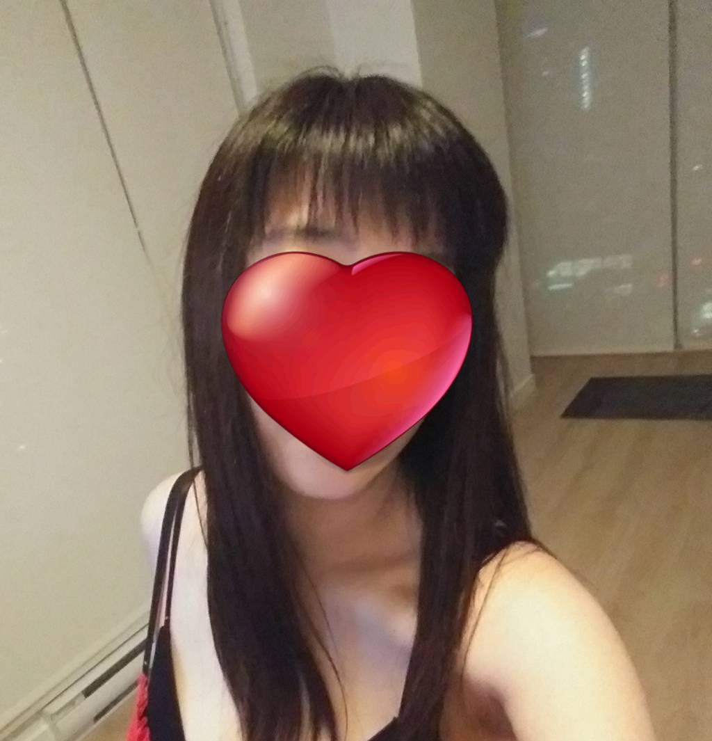 Busty Asian 12noon-9pm in town