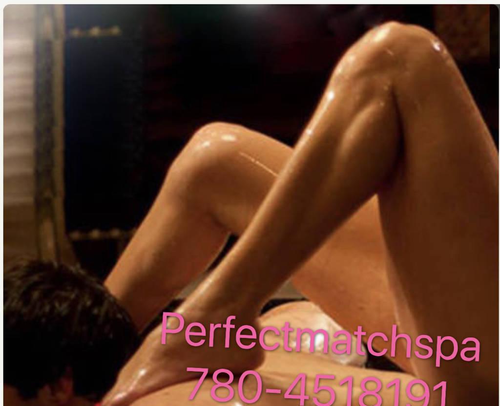 ## NURU B2B MASSAGE # 4 to 8 Hands Open-Minded