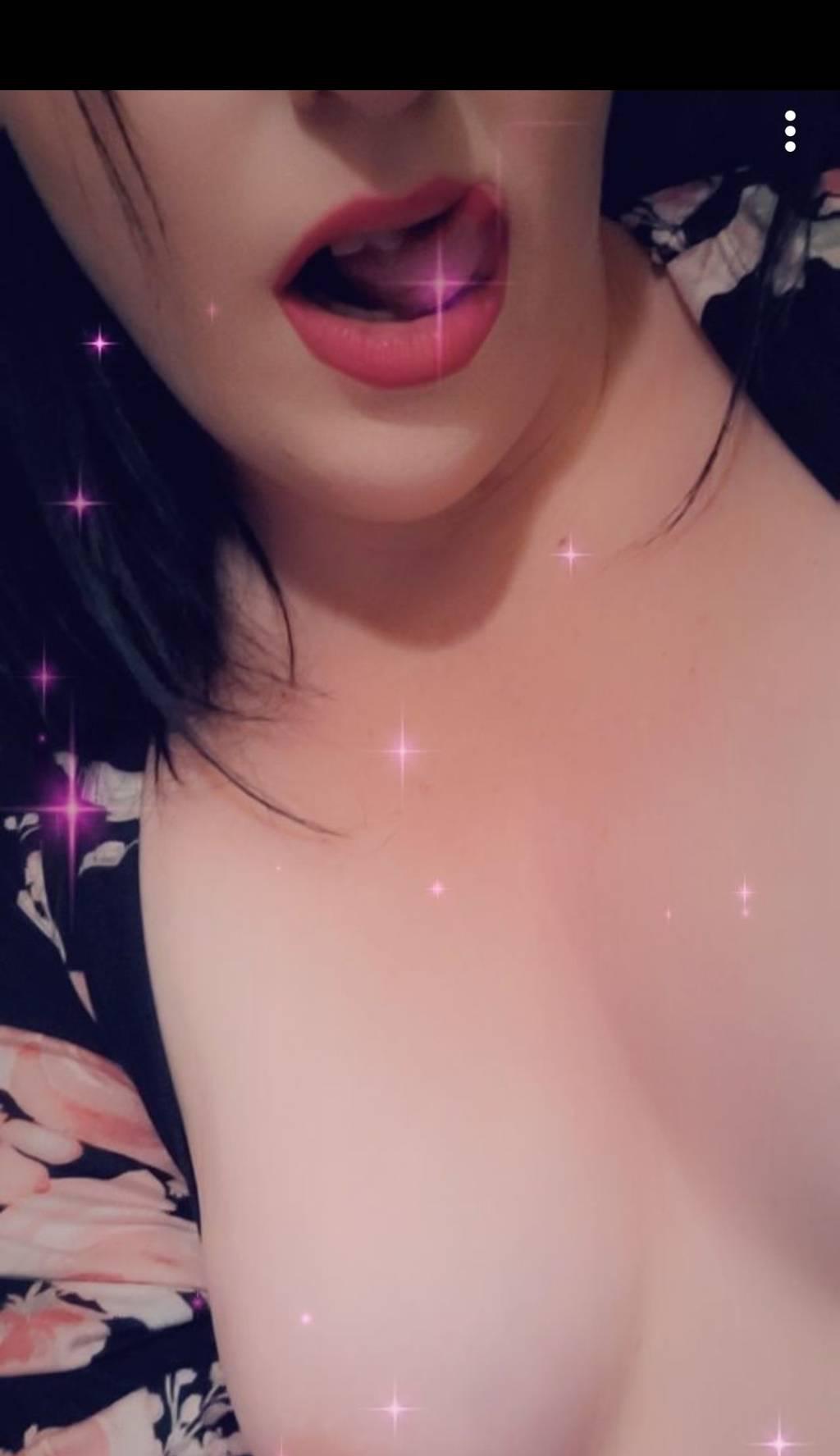 ༆༄༆ ⓕⓤⓝ&FL!RT¥ ♛𝓒𝓾𝓻𝓿𝔂 𝓑𝓾𝓼𝓽𝔂 𝓦𝓮𝓽& 𝓗𝓸𝓻𝓷𝔂 ♛ ༆༆༆PartyGirl🧊