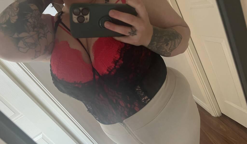 Beltline incall plus size tattoo babe