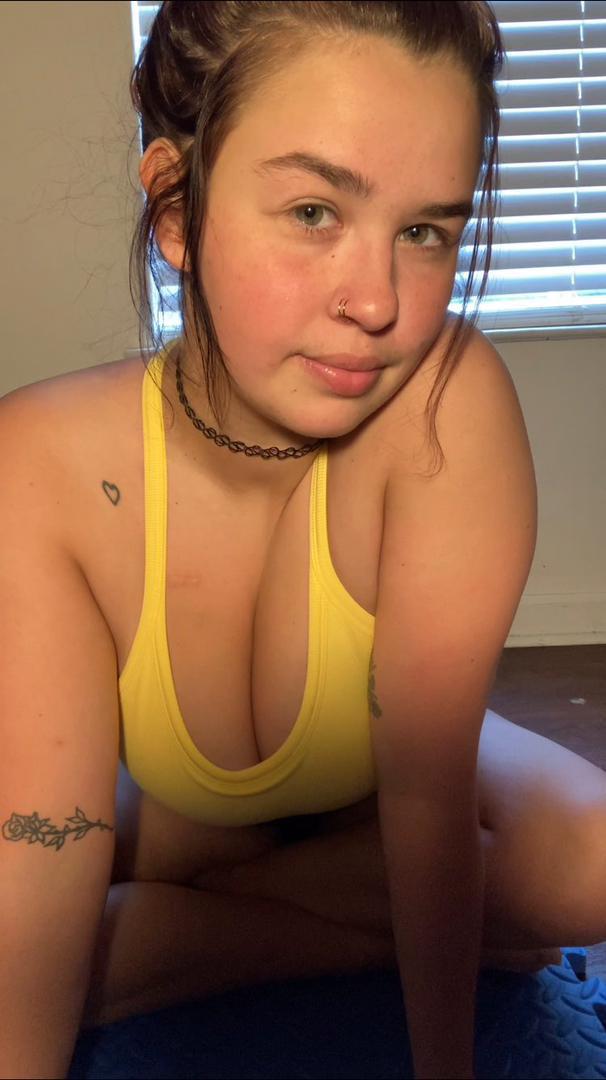 AVAILABLE FOR SOME FUN💦💋🥰🍆🍆🍑🍑SNAPCHAT: BAGGROSE