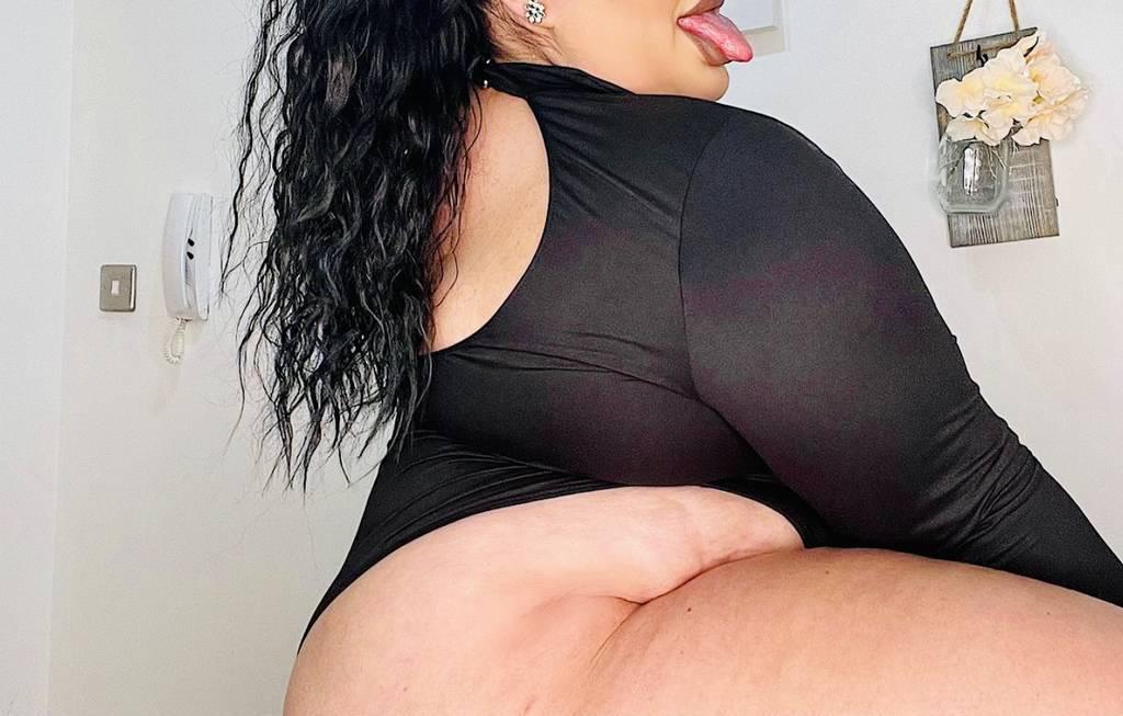 REAL sexy BBW! true to size!!! can you handle this???