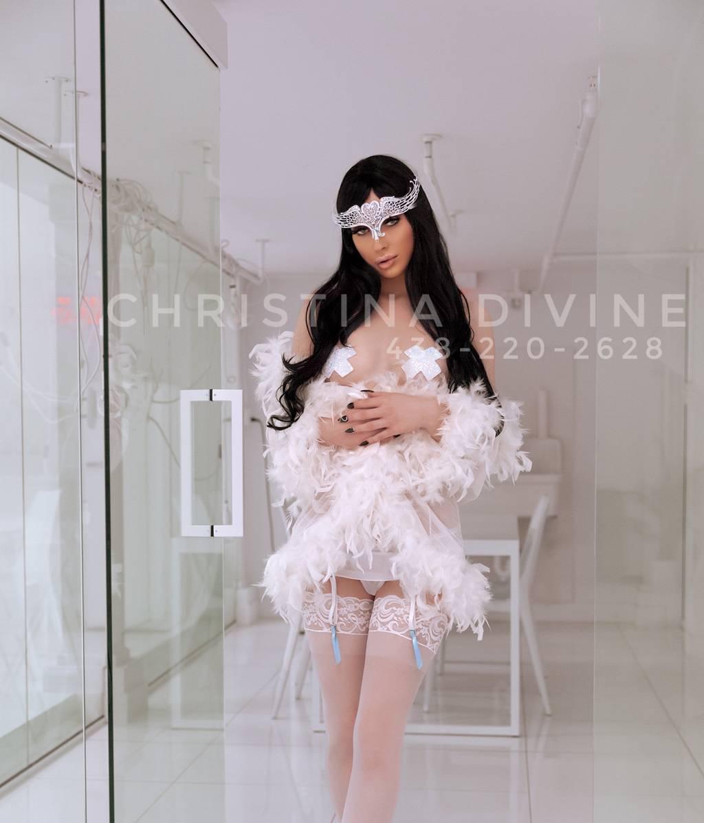 ★【christina】★ 【divine】 【 YOUR DREAM GIRLFRIEND 】