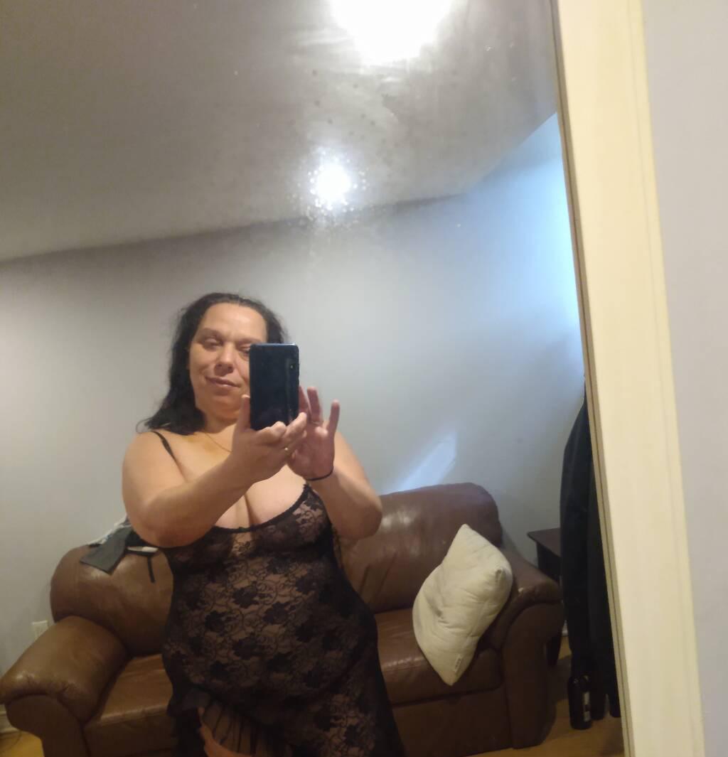 MILF bbw très chaude et sensuelle